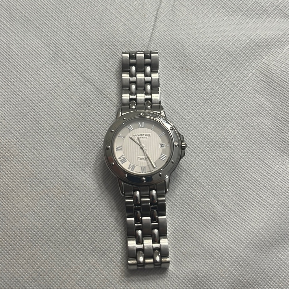 RAYMOND WEIL Tango Men's Wristwatch w/Date Model No. 5560 Y 006628 Swiss Made